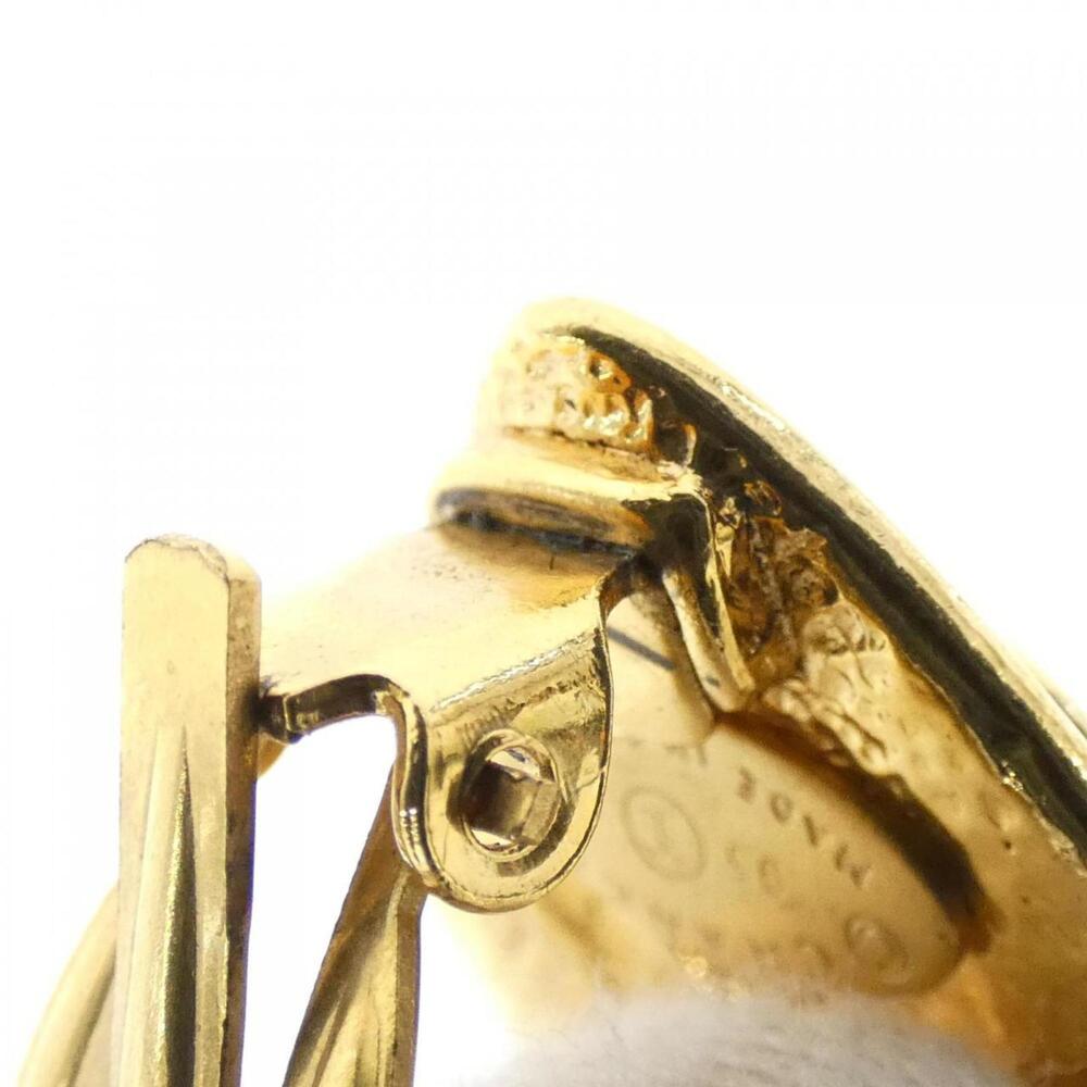 CHANEL Gold Earrings - Picture 3 of 4